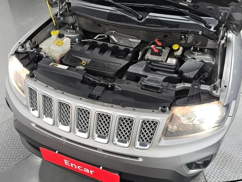 Jeep Compass, снимка 6 - Автомобили и джипове - 56733503