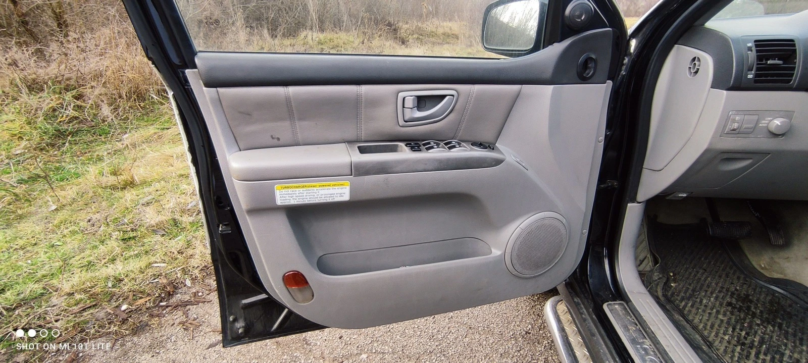 Kia Sorento 2.5/140 Crdi, снимка 11 - Автомобили и джипове - 51929577