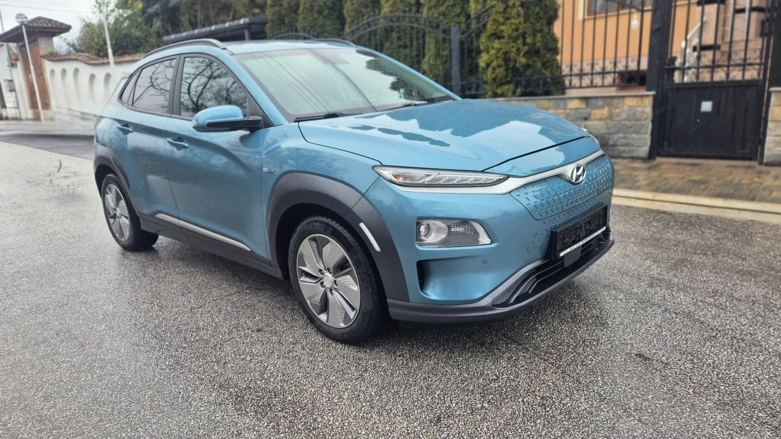 Hyundai Kona 64 kWh Premium - изображение 2