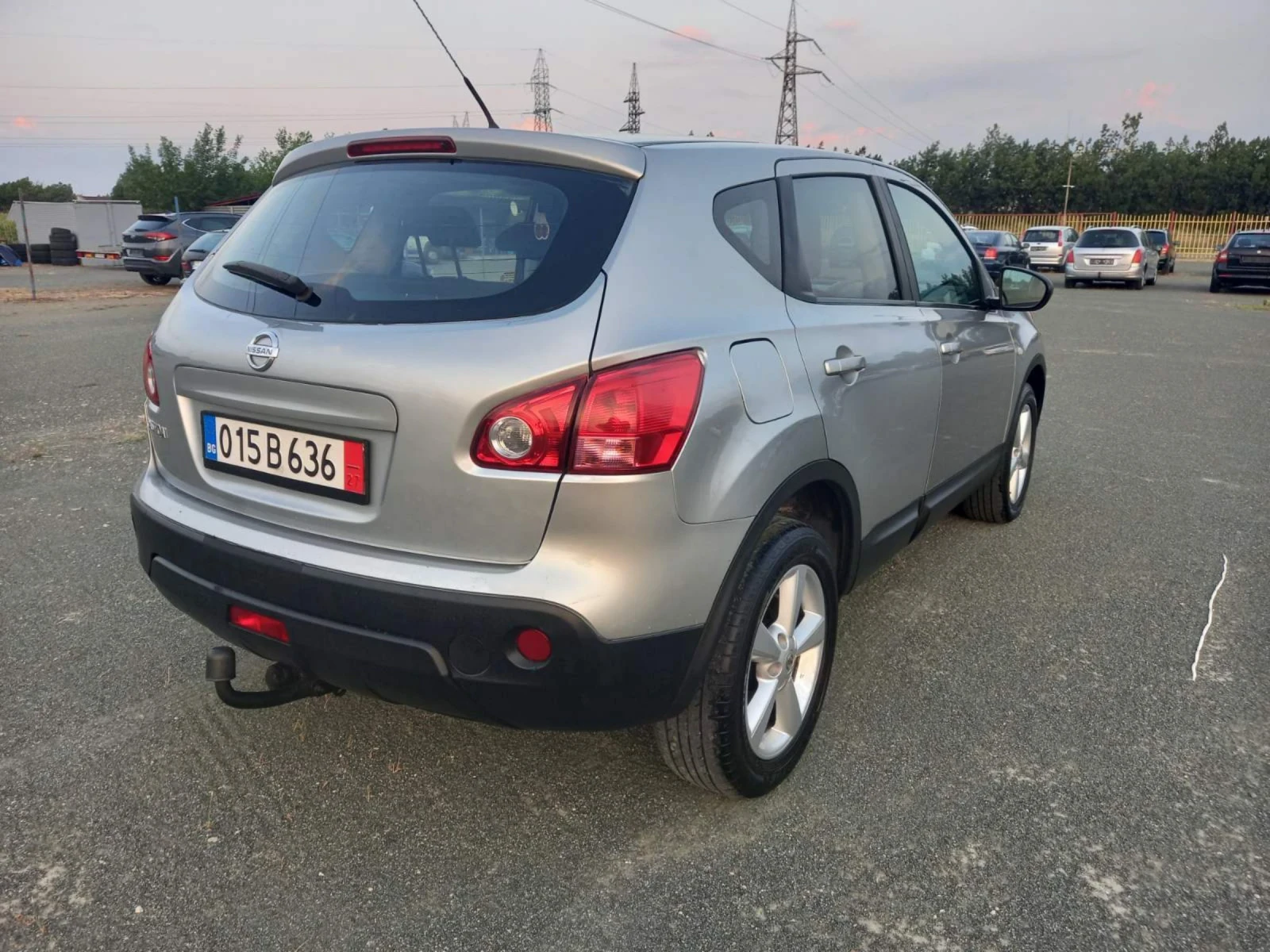 Nissan Qashqai 2.0 - изображение 6