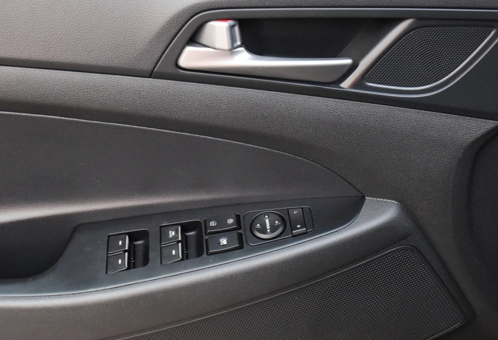 Hyundai Tucson Ultimate| 1.6L| LEATHER| FULL | Mobile.bg   7