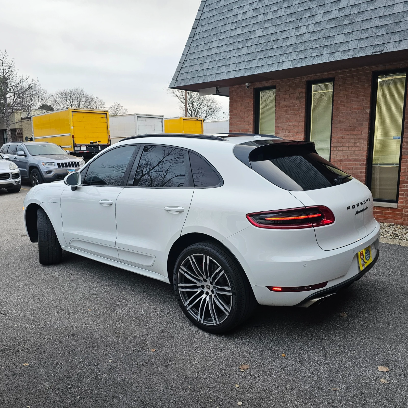 Porsche Macan Turbo - изображение 4