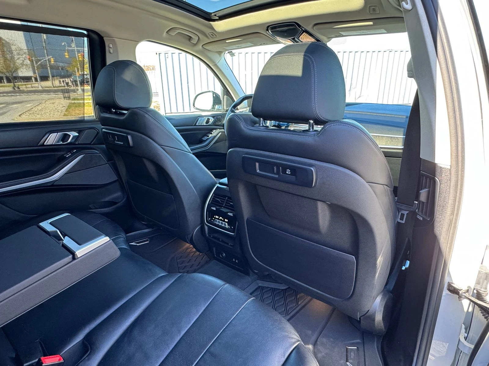 BMW X7 Mineral White Metallic | Mobile.bg   16