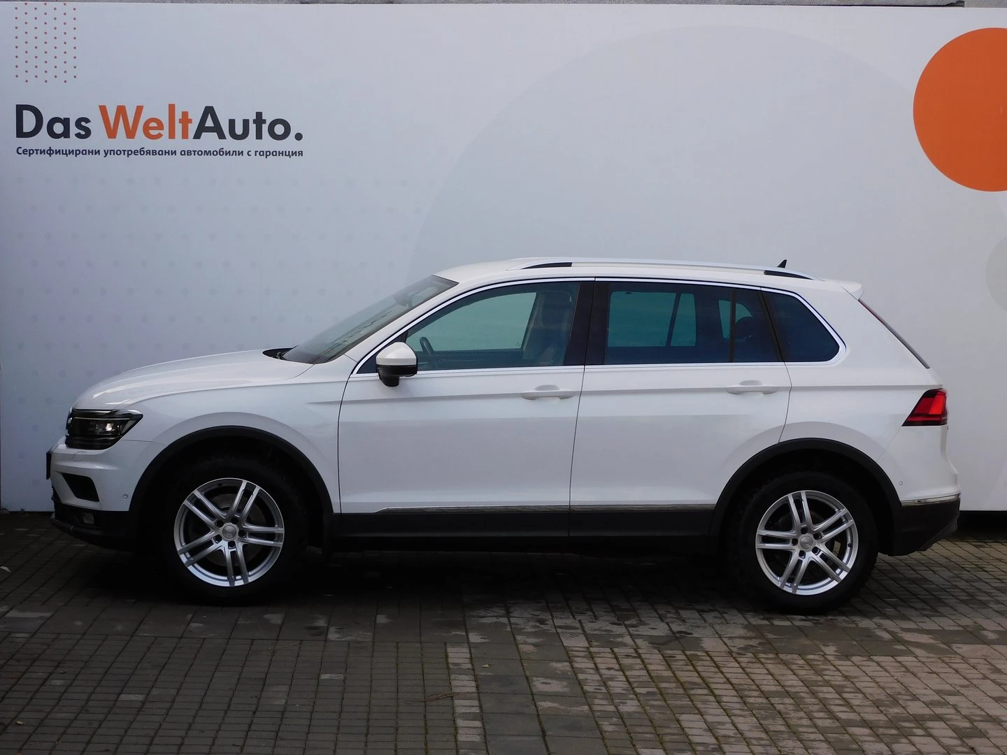 VW Tiguan 2.0 TDI SCR DSG 4MO Highline - изображение 2