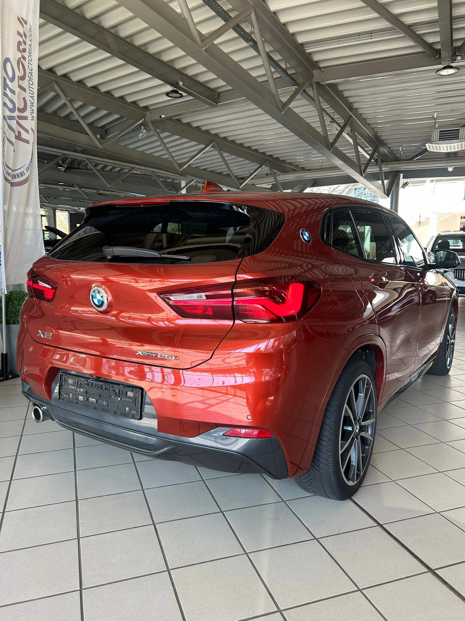 BMW X2 25e M Sport xDrive, снимка 4 - Автомобили и джипове - 54425164