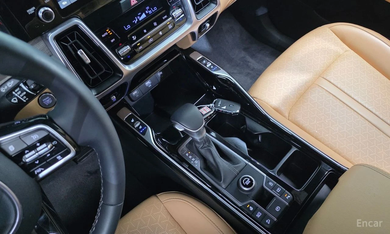 Kia Sorento 2.5T* EXCLUSIVE* ОБДУХВАНЕ* ХЕДЪП* 360КАМЕРА* , снимка 10 - Автомобили и джипове - 54576579