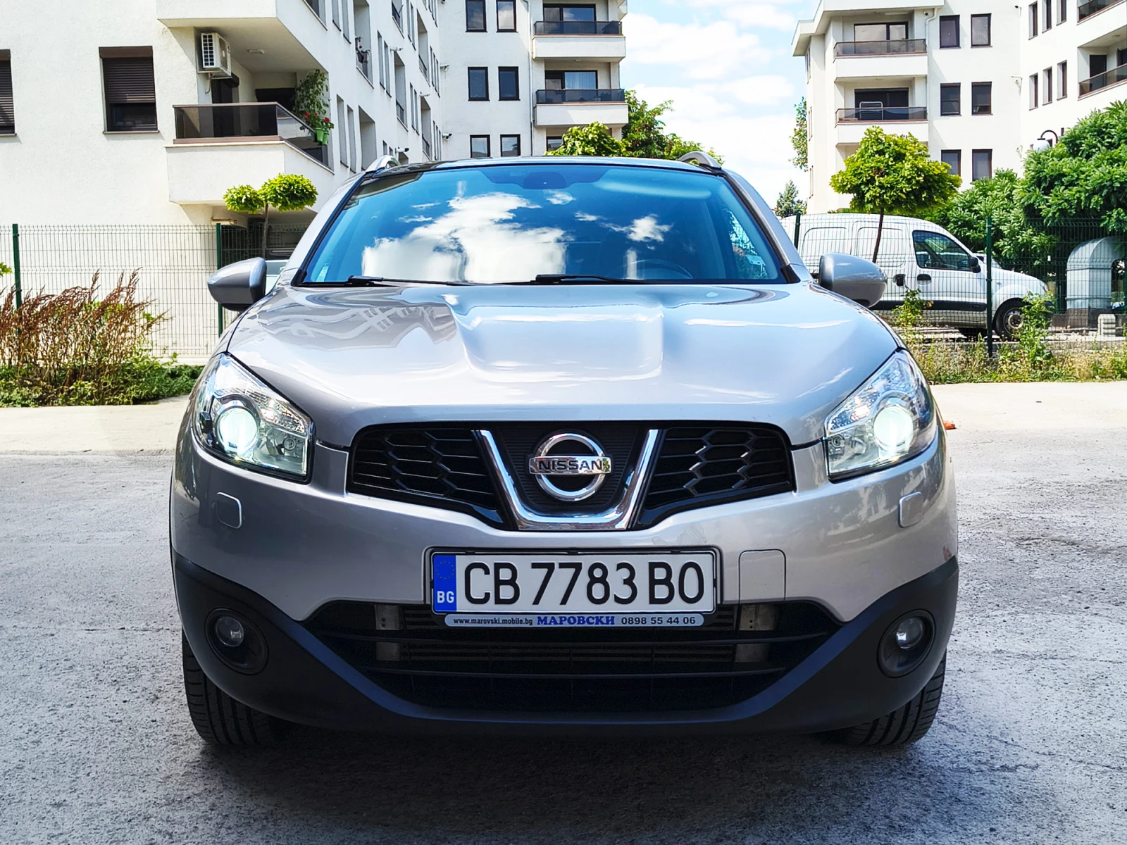 Nissan Qashqai 2.0DCI - Най-високо ниво на оборудване, снимка 2 - Автомобили и джипове - 55247698