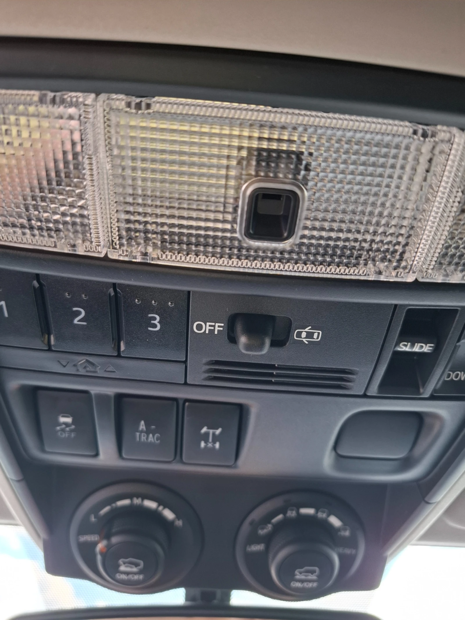 Toyota 4runner 4, 0 V6 TRD-PRO, снимка 13 - Автомобили и джипове - 55406361
