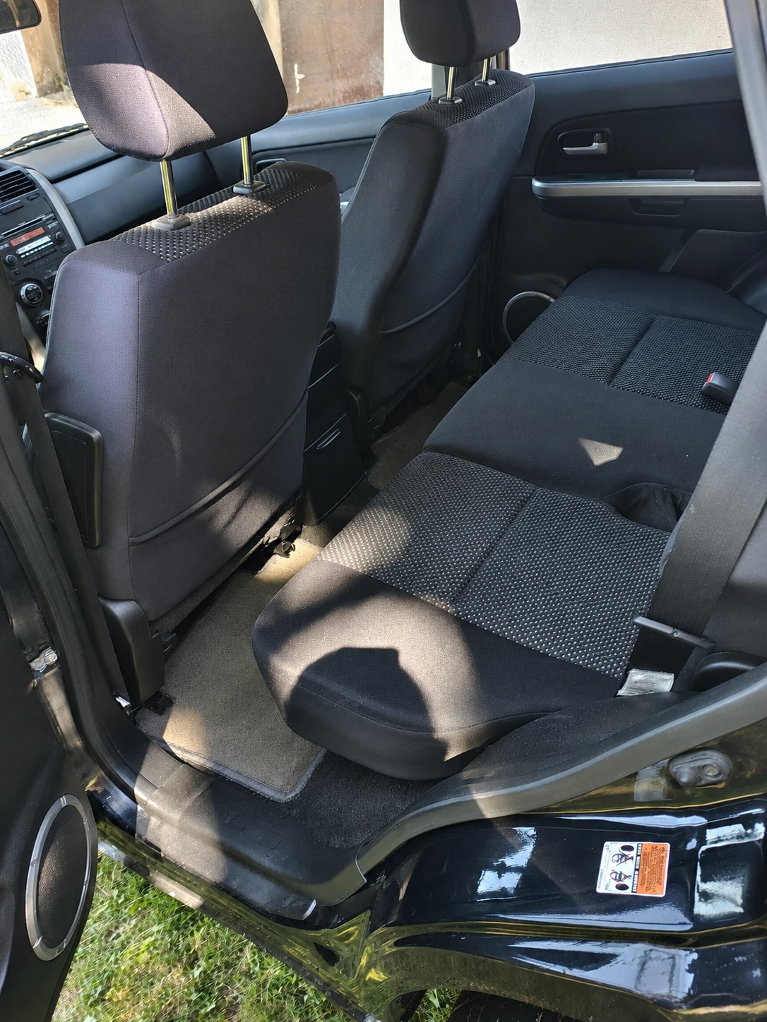 Suzuki Grand vitara 2.0 БЕНЗИН, снимка 13 - Автомобили и джипове - 55532932