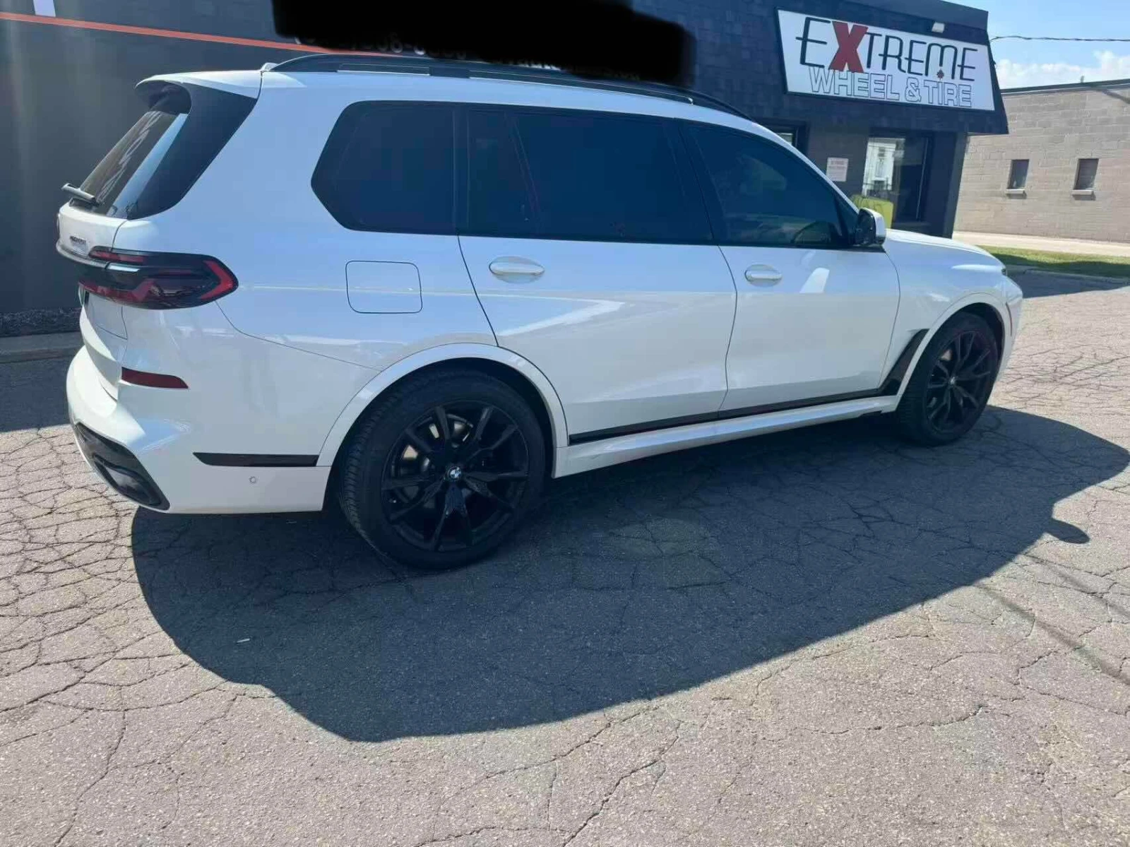BMW X7 xDrive40i | CARFAX | БЕЗ ИНЦИДЕНТИ, снимка 4 - Автомобили и джипове - 55872361
