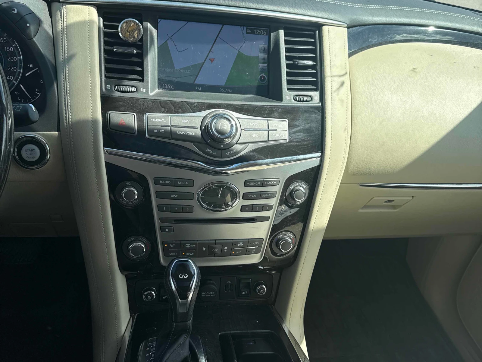 Infiniti QX80 * LUXE 7 Passenger * CARFAX * ���� �� �� | Mobile.bg � ����������� 9