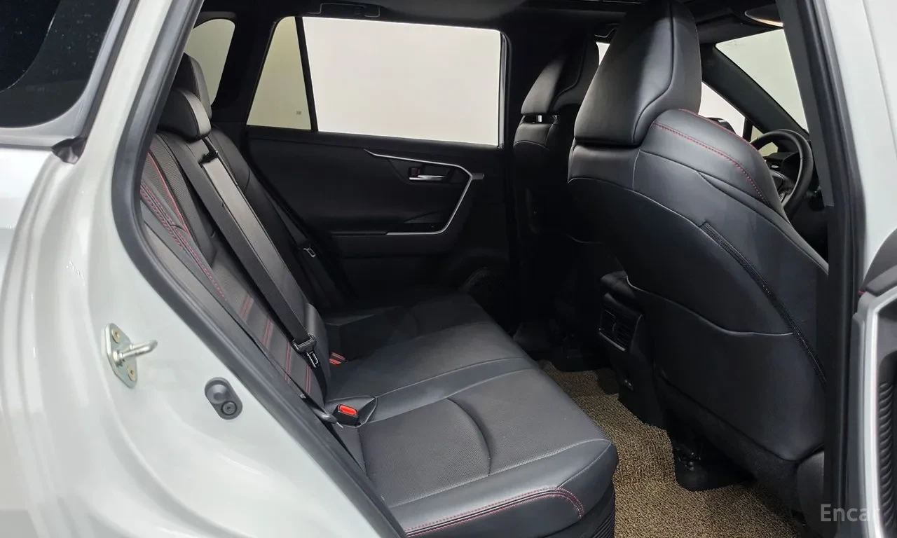 Toyota Rav4 PHEV XSE* PLUG -IN* КРАЙНА ЦЕНА* FULL ЕКСТРИ , снимка 4 - Автомобили и джипове - 56096649