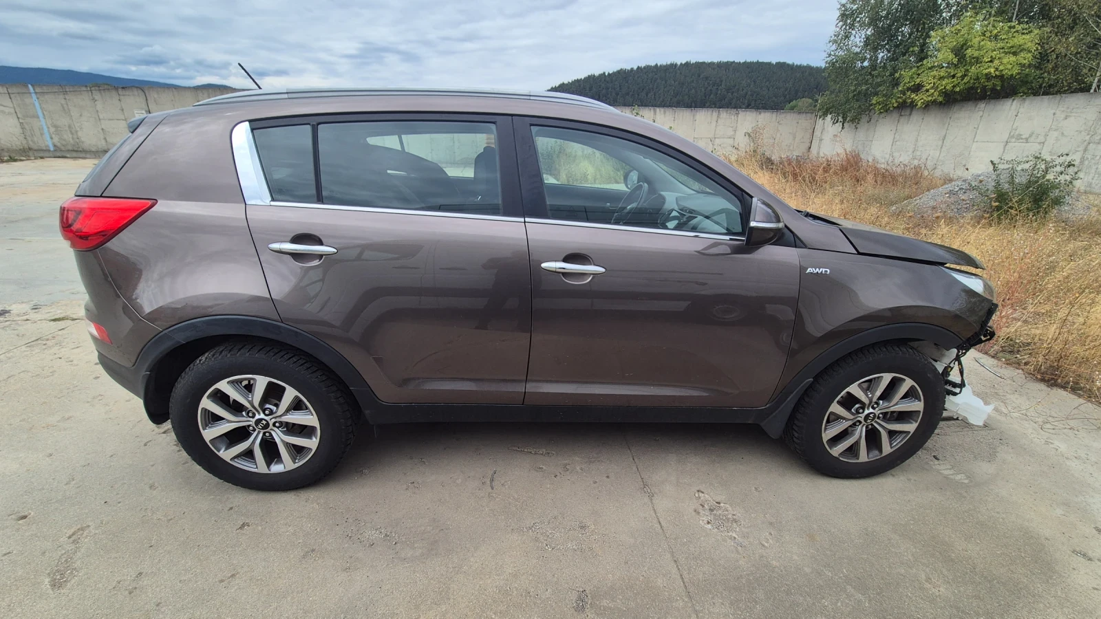 Kia Sportage, снимка 3 - Автомобили и джипове - 56422527