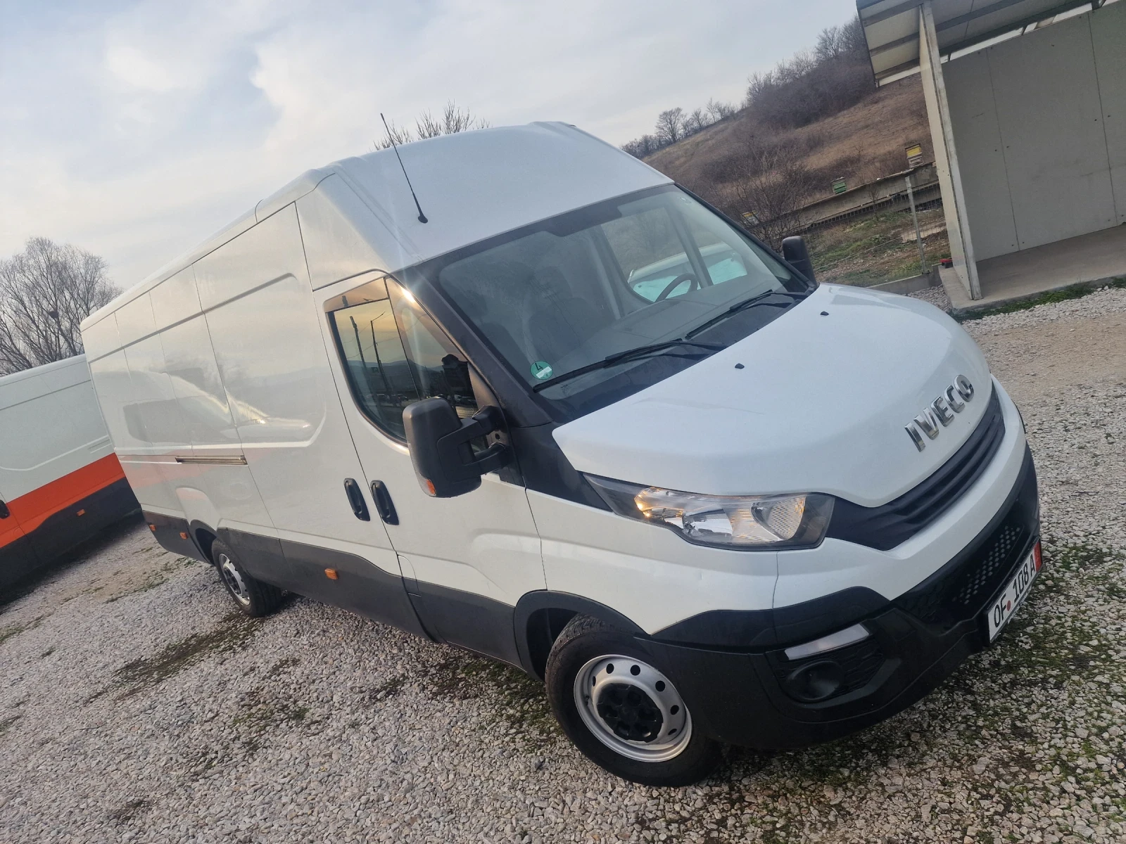 Iveco 35s15 3.0 150 Germany на ход КАТО НОВ, снимка 4 - Бусове и автобуси - 53324067