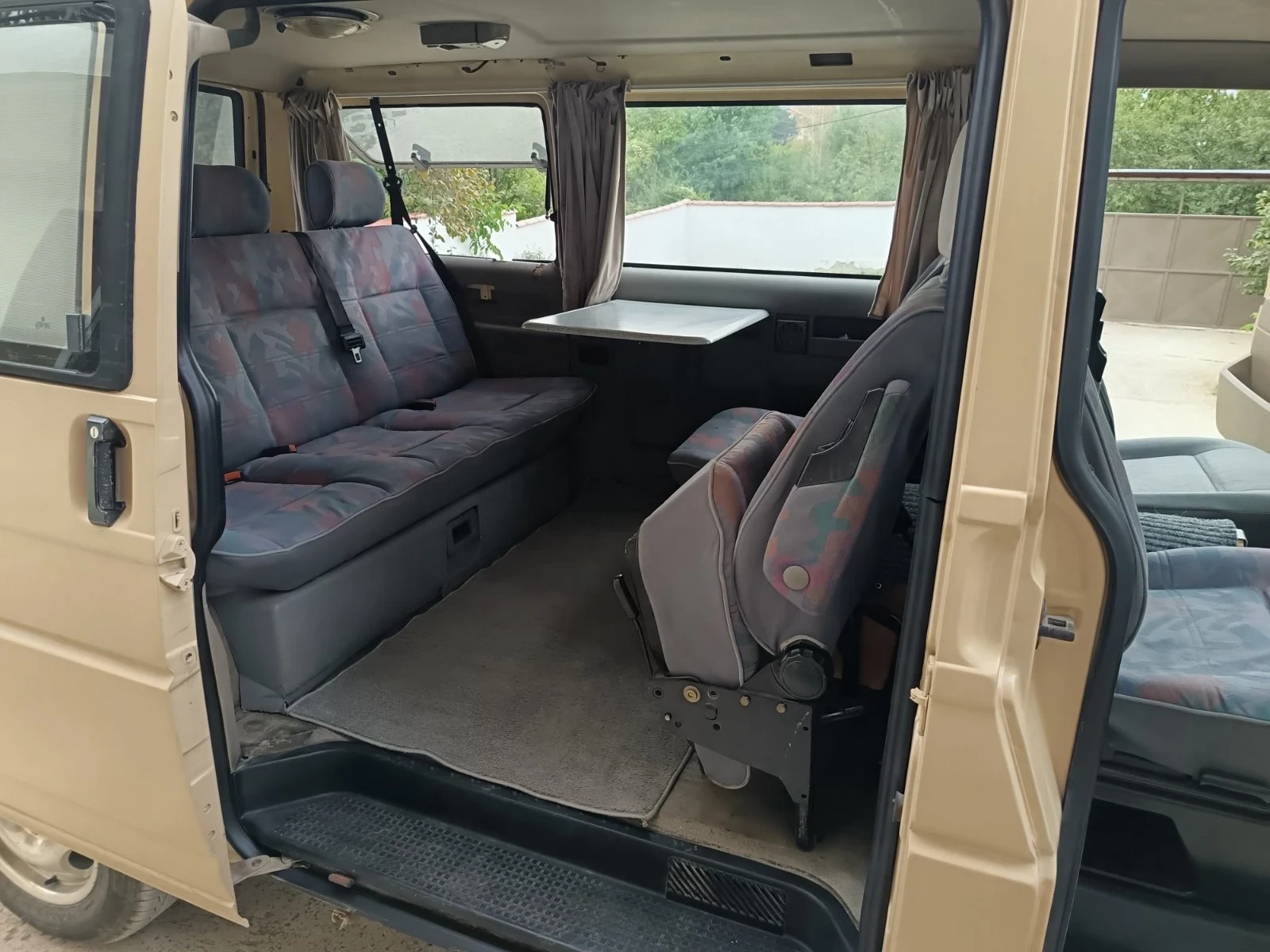 VW T4 Bus, снимка 4 - Бусове и автобуси - 53490006