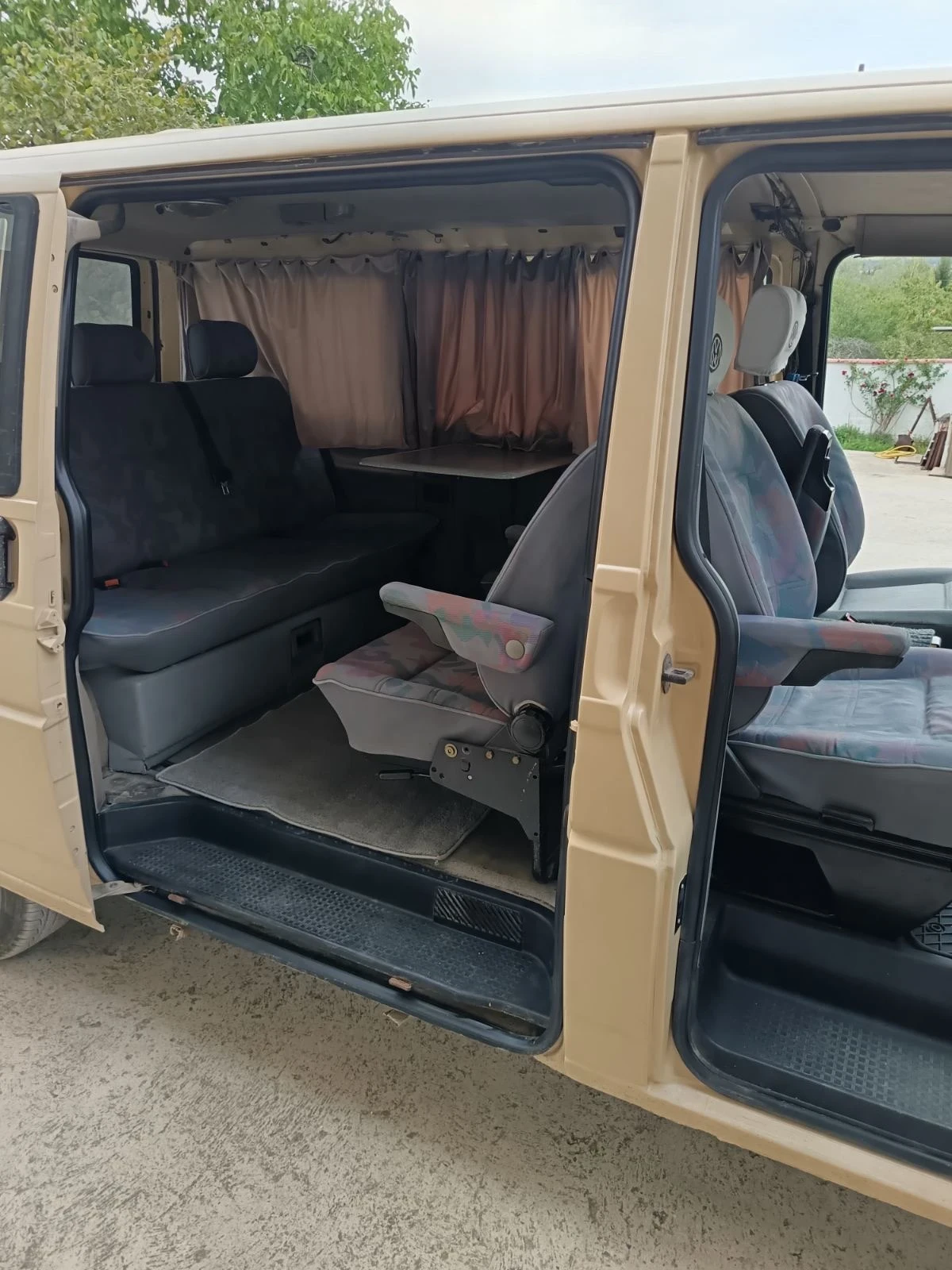 VW T4 Bus, снимка 5 - Бусове и автобуси - 53490006