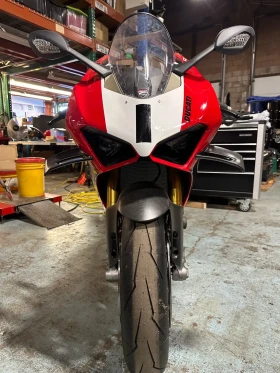 Ducati Panigale V4 R, снимка 3