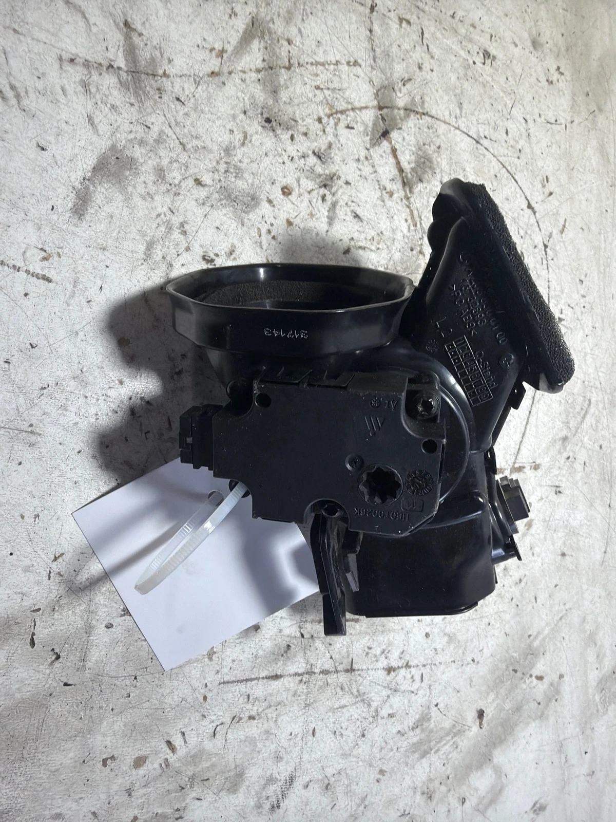 електрическа клапа парно лява K11119A00 A2058300100 Мерцедес Ц 250 