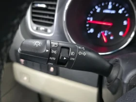 Kia Carnival 9-Seater Luxury, снимка 15