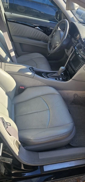 Mercedes-Benz E 320, снимка 3