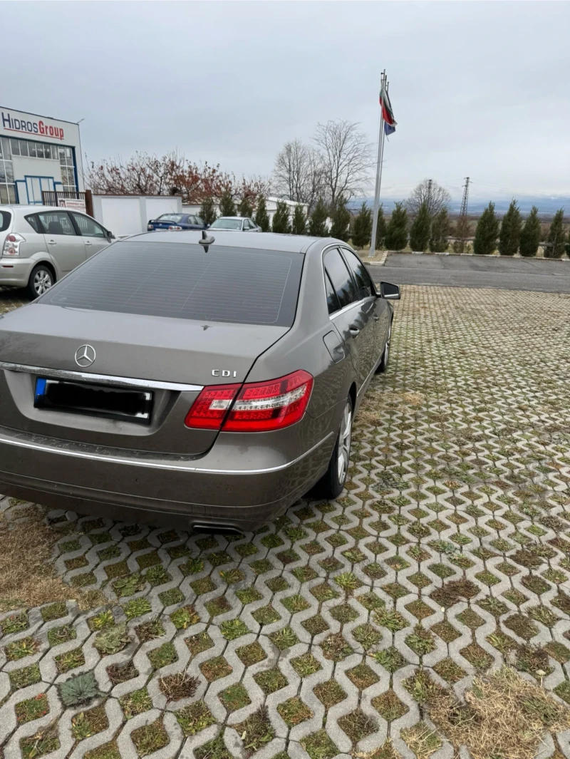 Mercedes-Benz E 200 E 200 CDI 7G-TRONIC, снимка 3 - Автомобили и джипове - 48396417