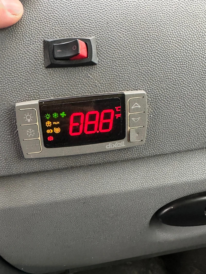 Fiat Scudo 2.0 hdi, снимка 8 - Автомобили и джипове - 53121858