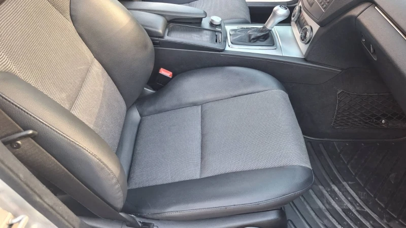 Mercedes-Benz C 220 AMG пакет, снимка 7 - Автомобили и джипове - 51185856