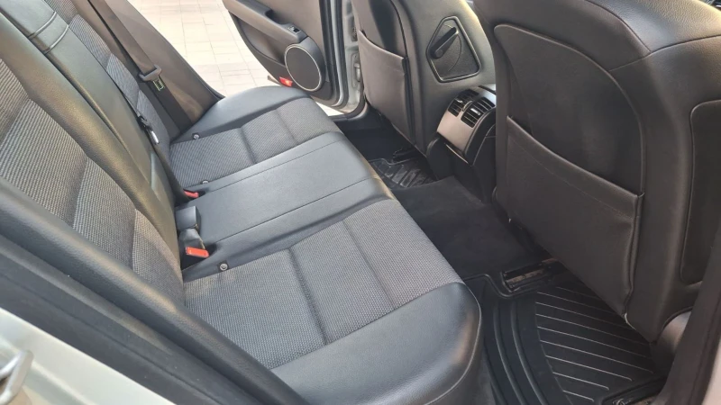 Mercedes-Benz C 220 AMG пакет, снимка 10 - Автомобили и джипове - 51185856