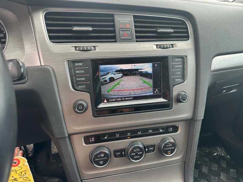 VW Golf AUTOMATIC, снимка 12 - Автомобили и джипове - 51511284