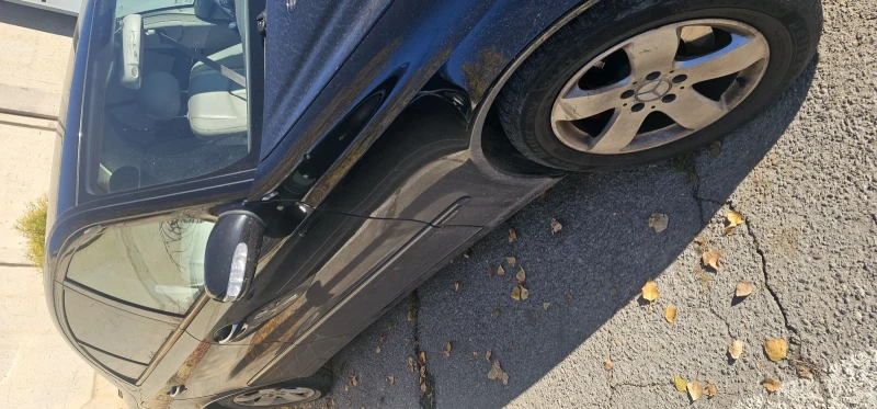 Mercedes-Benz E 320, снимка 4 - Автомобили и джипове - 52411925