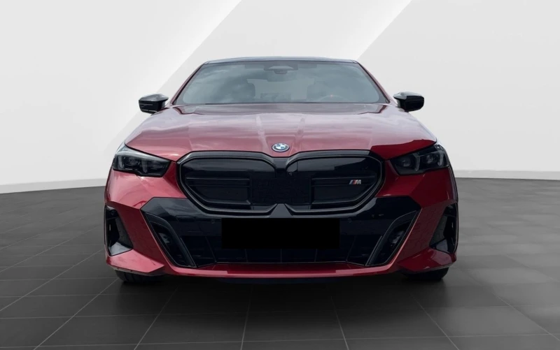 BMW i5 M60/xDrive/CARBON/ICONIC GLOW/PANO/B&W/, снимка 2 - Автомобили и джипове - 52574239