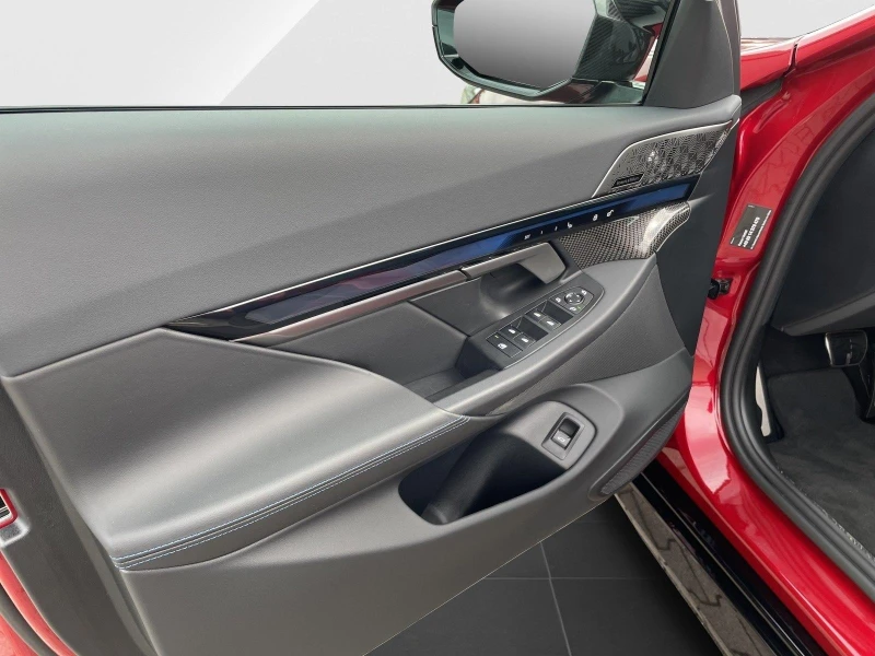 BMW i5 M60/xDrive/CARBON/ICONIC GLOW/PANO/B&W/, снимка 8 - Автомобили и джипове - 52574239