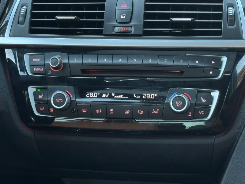 BMW 330, снимка 12 - Автомобили и джипове - 53144567