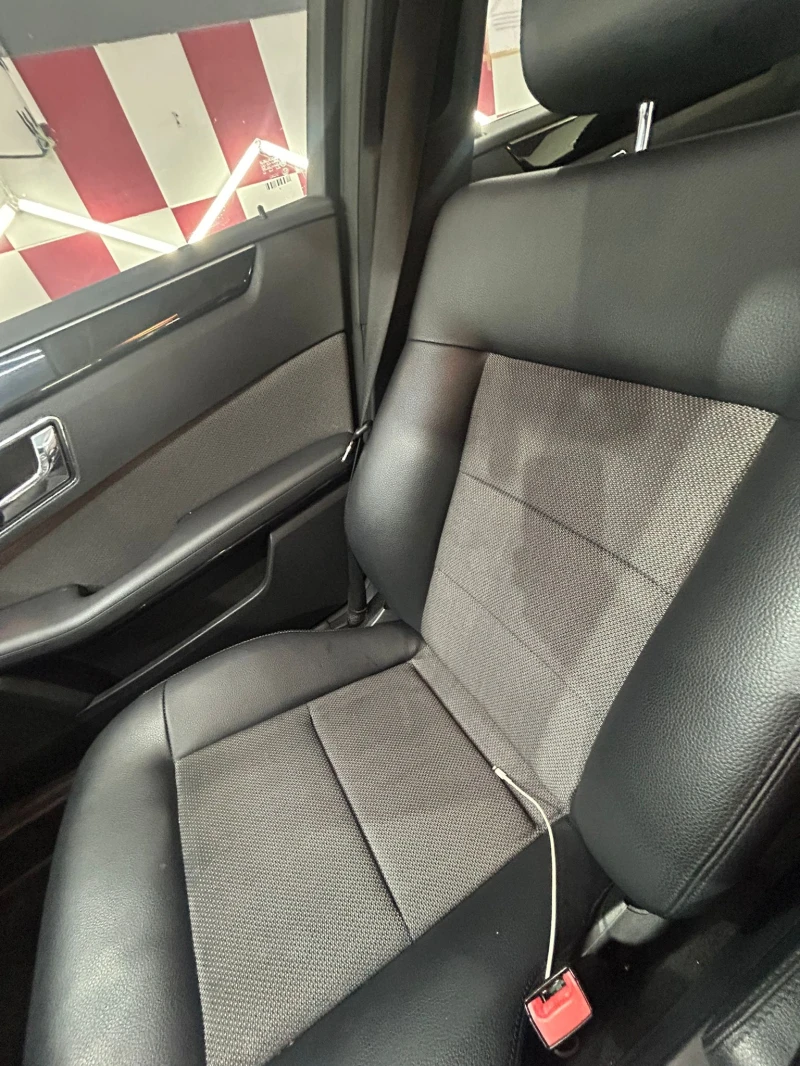 Mercedes-Benz E 220 BLUE EFFCIENCY, снимка 10 - Автомобили и джипове - 53279389