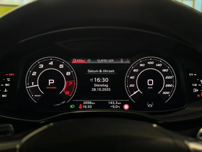 Audi Rs6 AVANT/630HP/PERF./360/MATRIX/MEMO/B&O/HUD/745g, снимка 11 - Автомобили и джипове - 53323021