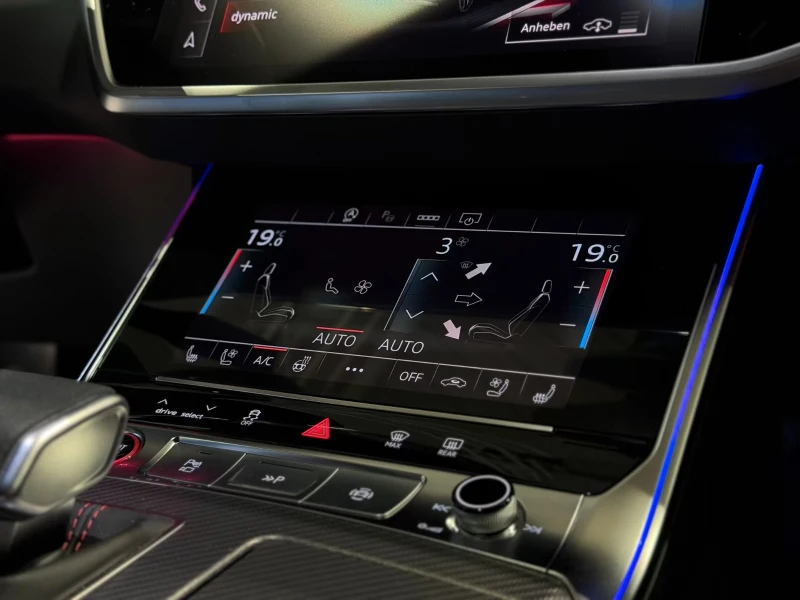 Audi Rs6 AVANT/630HP/PERF./360/MATRIX/MEMO/B&O/HUD/745g, снимка 13 - Автомобили и джипове - 53323021