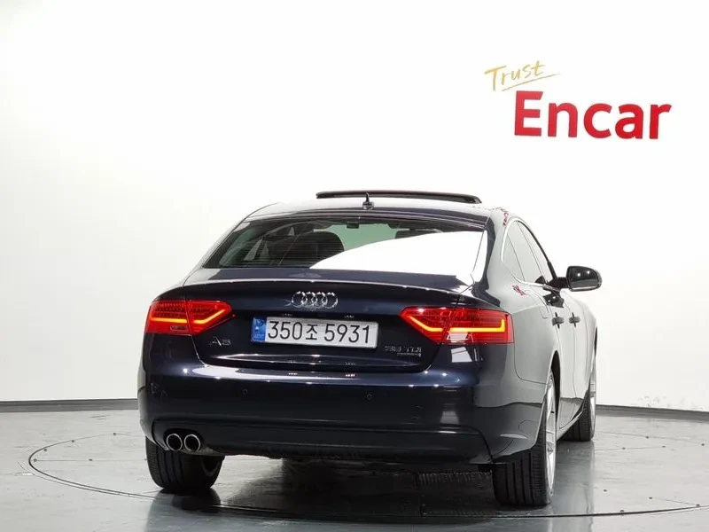 Audi A5 2.0 TDI Quattro, снимка 4 - Автомобили и джипове - 55032136