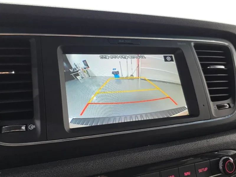Kia Carnival 9-Seater Luxury, снимка 17 - Автомобили и джипове - 55278408