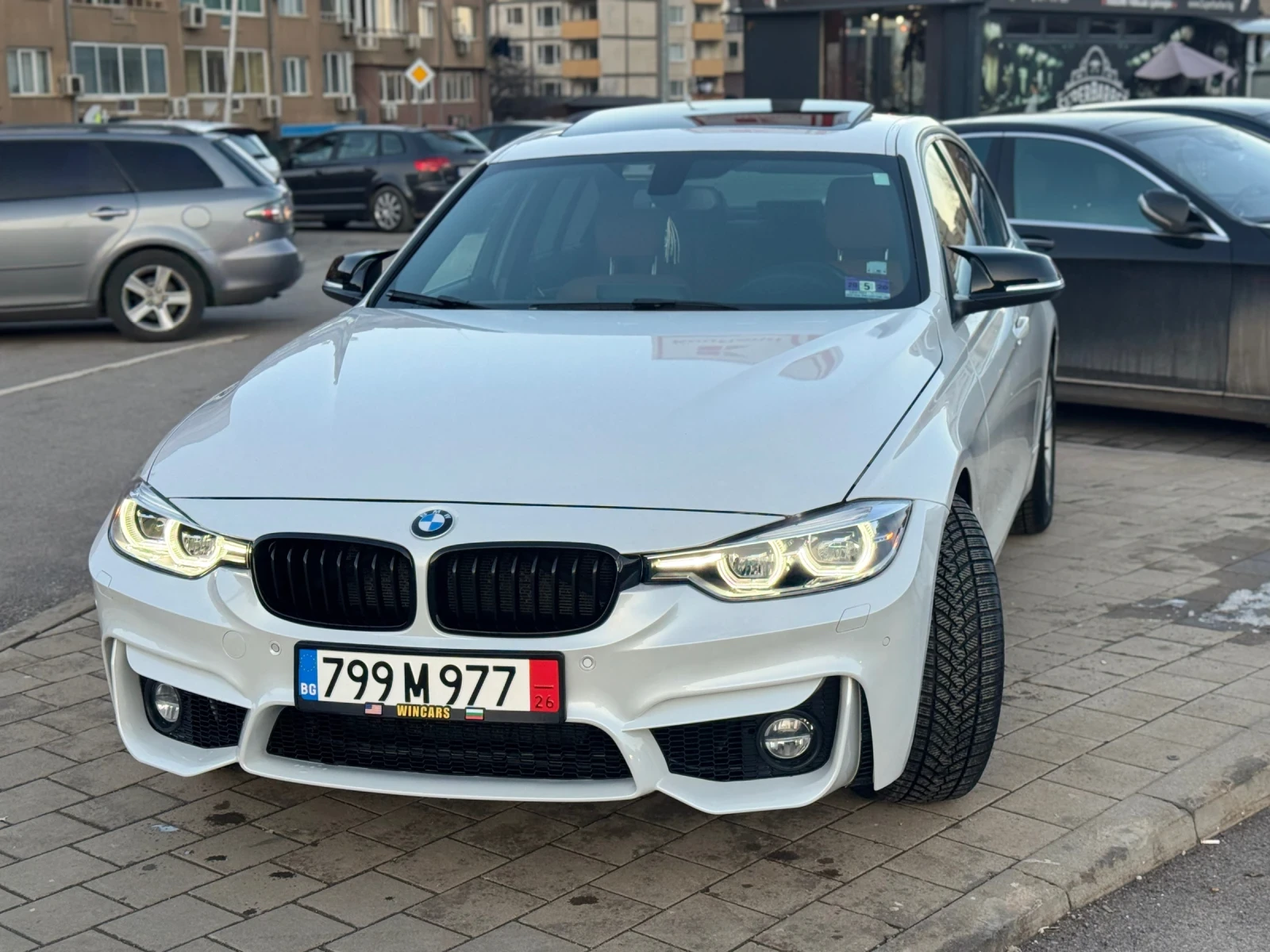 BMW 330, снимка 1