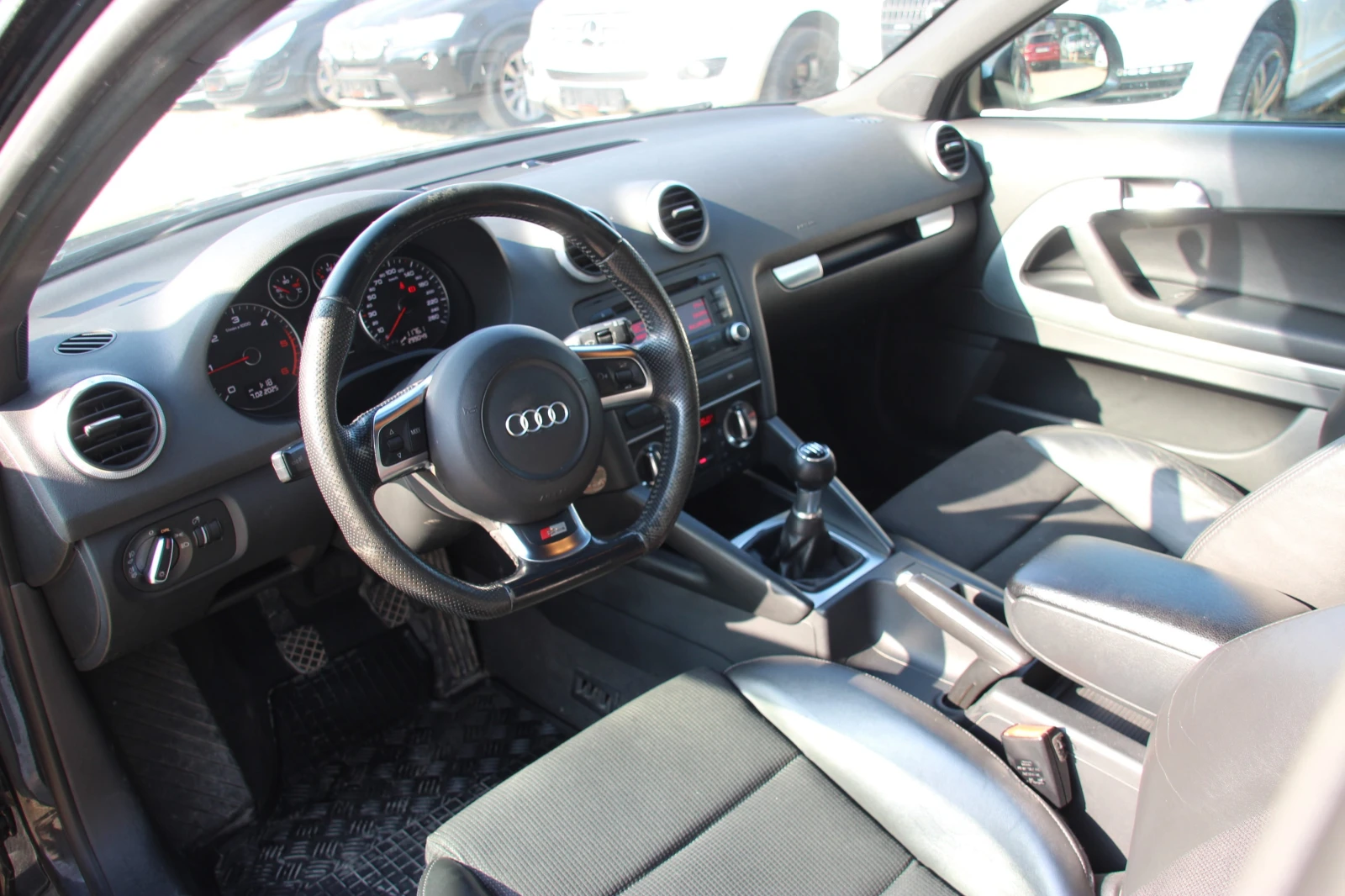 Audi A3 2.0 TDI S-LINE EURO 5A     - изображение 8