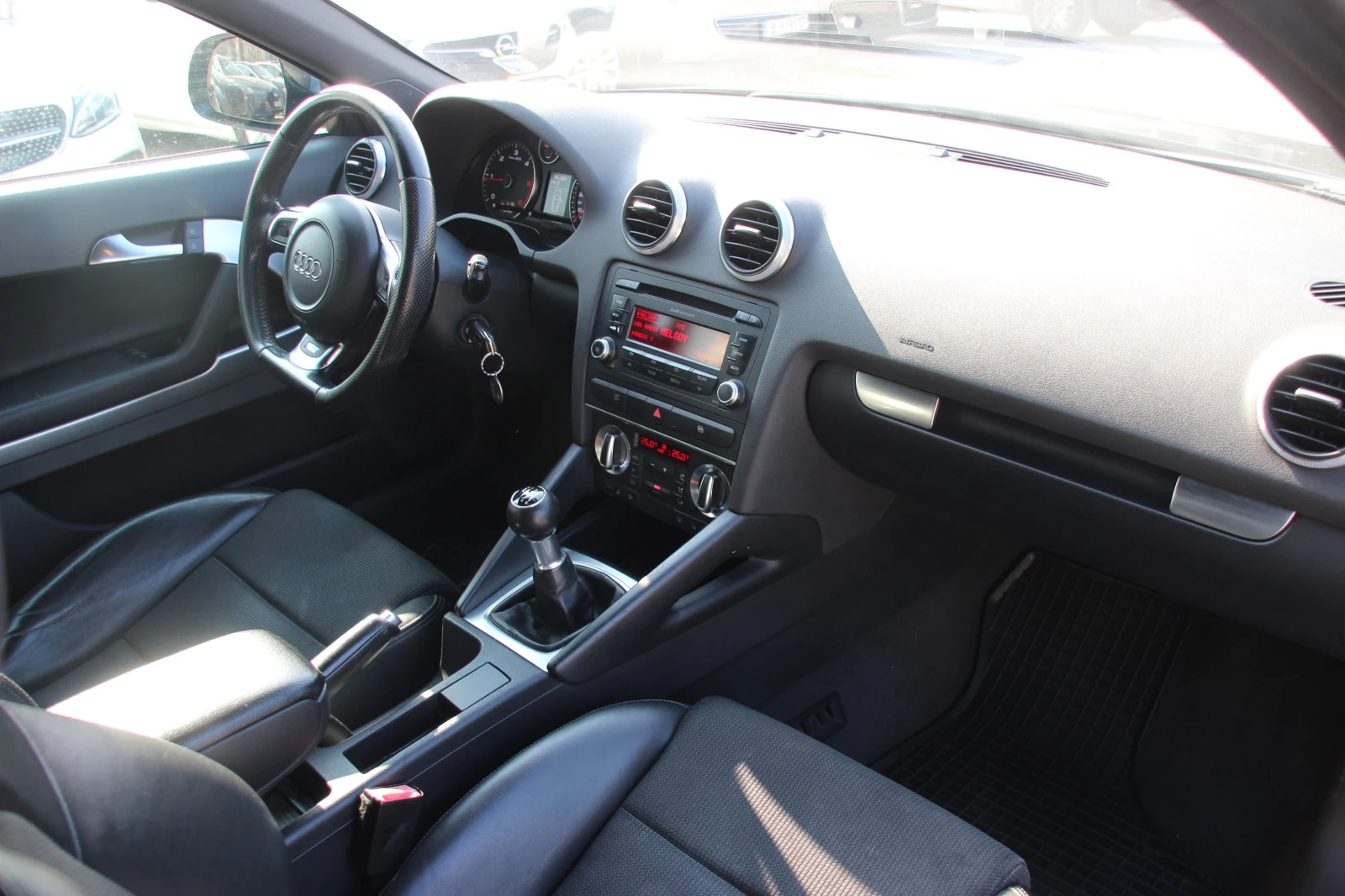 Audi A3 2.0 TDI S-LINE EURO 5A     - изображение 9
