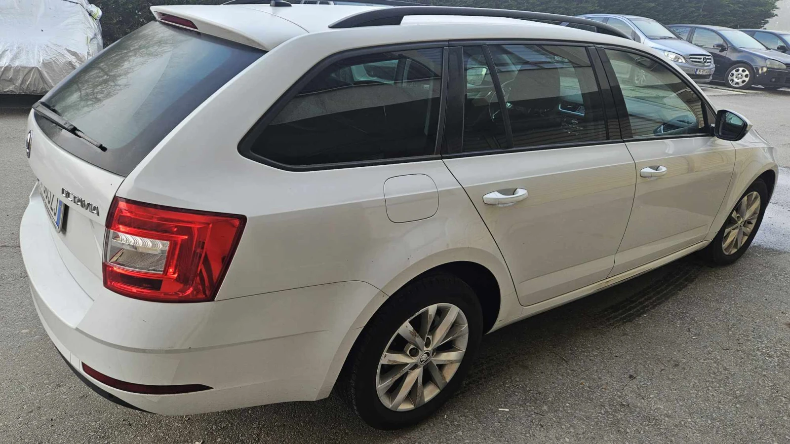 Skoda Octavia 1.6 | Mobile.bg — изображение 11