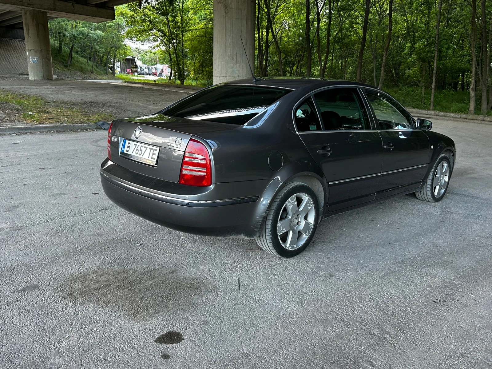 Skoda Superb десен волан - изображение 2