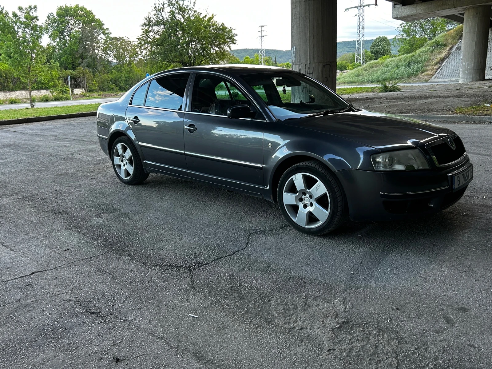 Skoda Superb десен волан - изображение 4