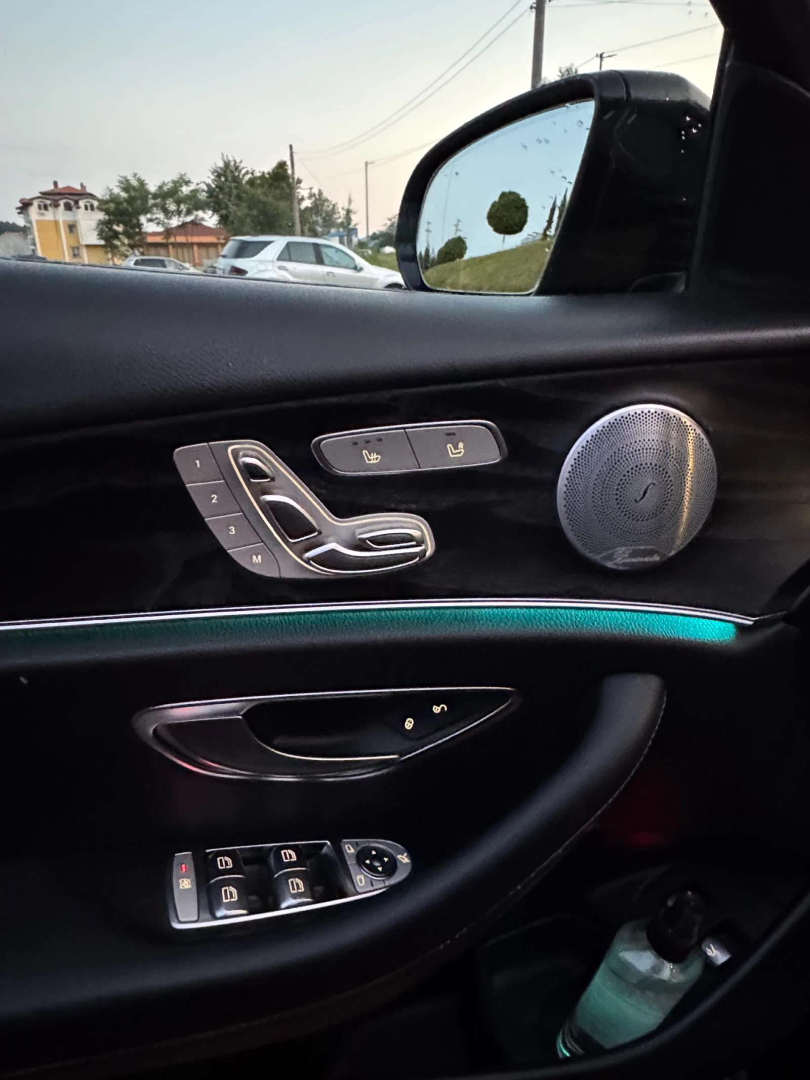Mercedes-Benz E 220 AMG/9G-TRONIC/DISTRONIC/PANORAMA/360CAMERA/BURMEST - изображение 9