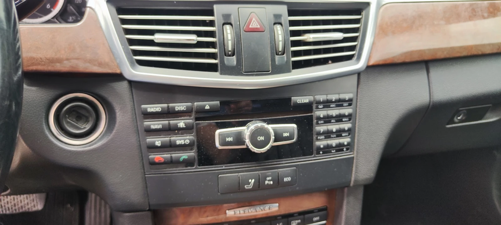 Mercedes-Benz E 300 * Кожа* На Пружини* LED*  | Mobile.bg — изображение 15