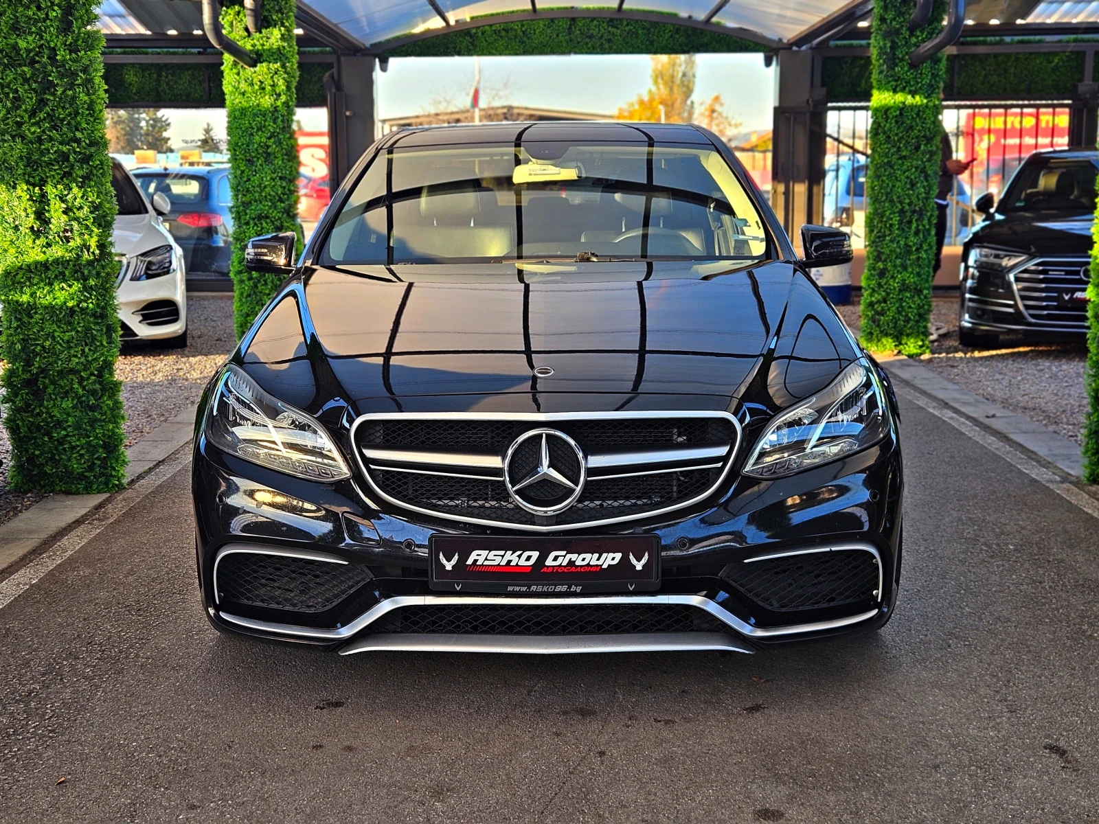 Mercedes-Benz E 200 AMG/FACE/ФАБРИЧЕН МЕТАН/ПОДГРЕВ/AMBIENT LIGHT - изображение 2