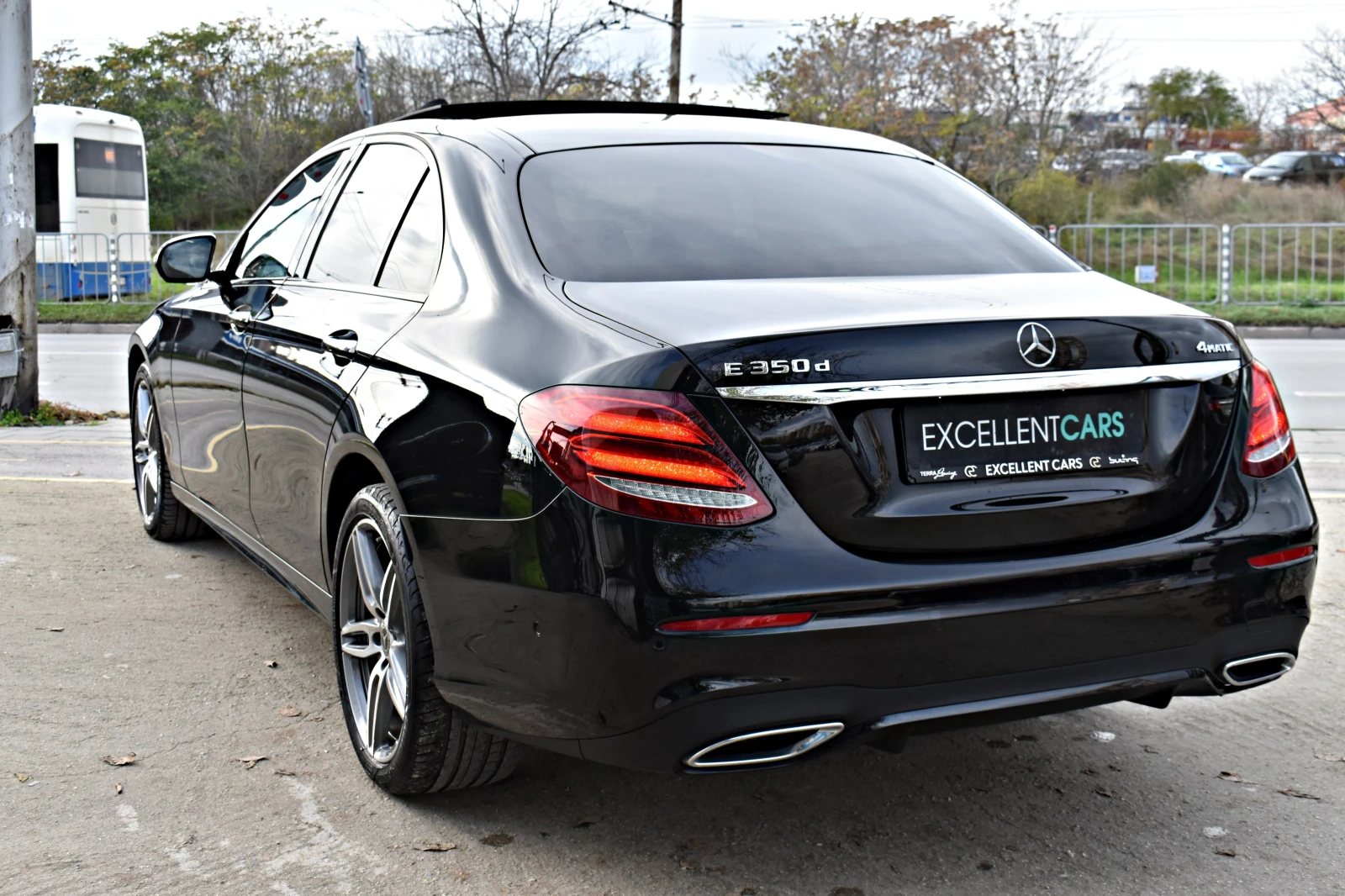 Mercedes-Benz E 350 4x4* DISS* 360CAM* OБДУХ* ПОДГРЕВ* LINE* ПАНОРАМА* - изображение 3