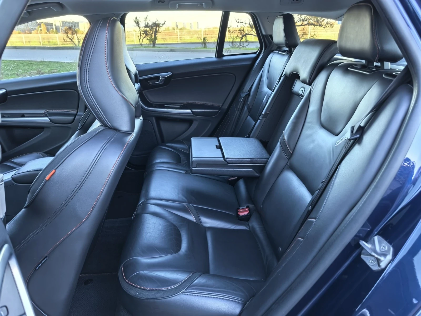 Volvo V60 2.0D4 Ocean Race 8-!!!FULL!!! TOP MODEL!!! | Mobile.bg   9