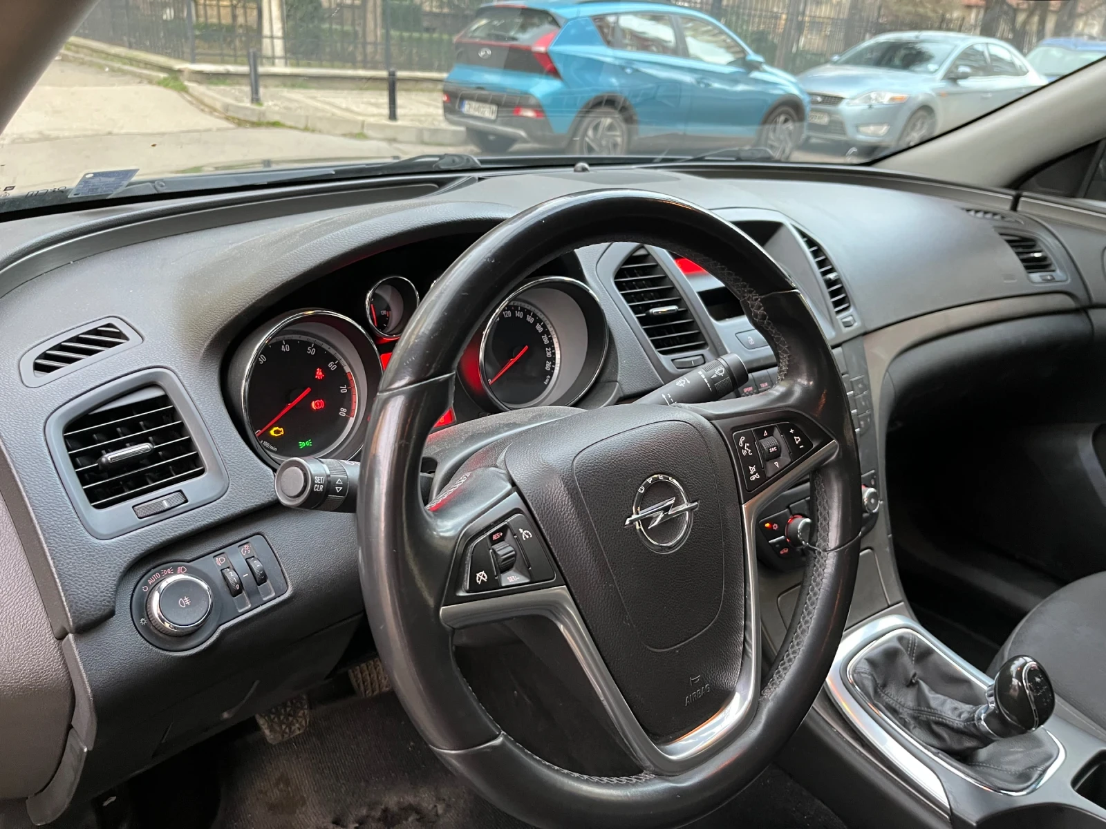 Opel Insignia 4x4 TURBO, 220 к.с., sedan - изображение 10